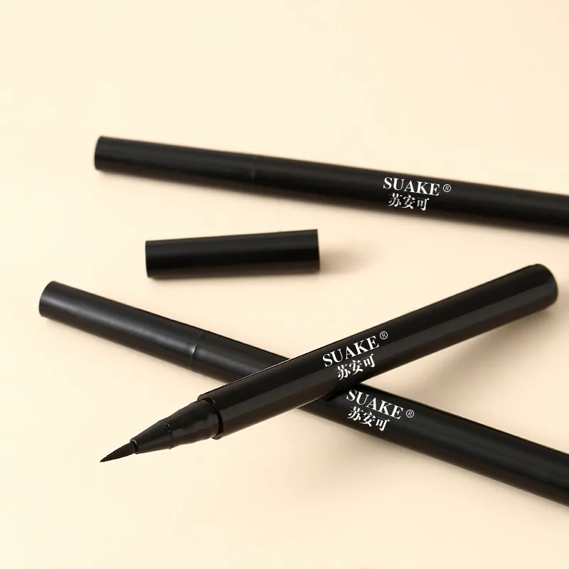 Eyeliner-pen is duurzaam en niet gemakkelijk uit te vegen eyeliner waterdichte eyeliner-pen