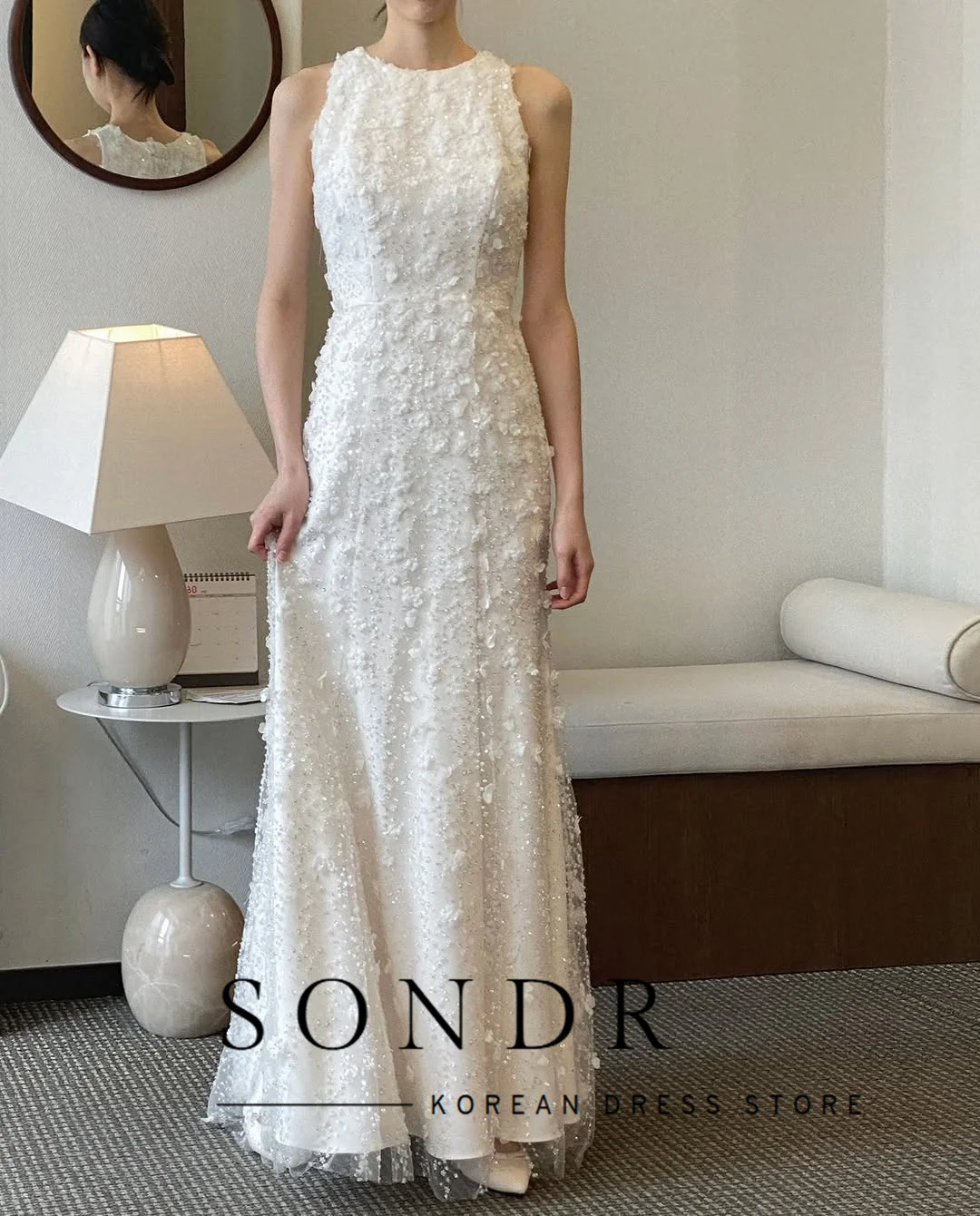 Sondr 高級女性パーティードレス 結婚式用 カスタマイズされた韓国 O ネック ノースリーブ ウェディングドレス フロアレングス ブライダル写真撮影