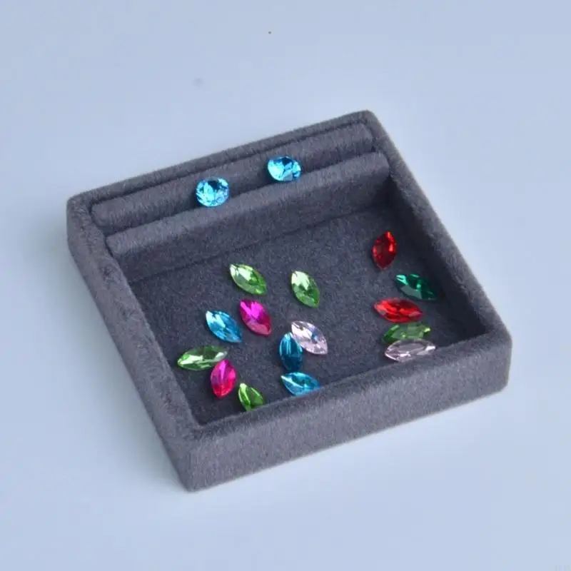 

Поднос для презентации из ткани для снесения сережков с серьги