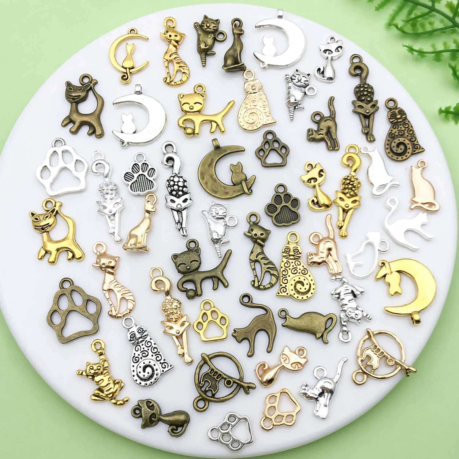 20/100pcs Alloy Cat Design Charms Animal Pendants For DIY Bracelets Necklaces Earrings Jewelry Making Accessories