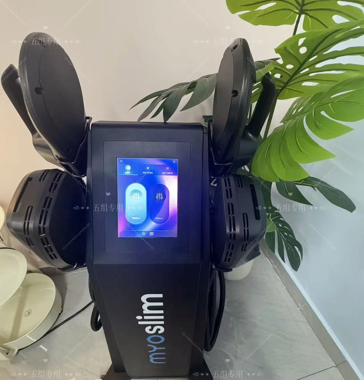 EMSzero 6500W 15Telsa 200HZ PRO RF آلة فقدان الوزن تشكيل الجسم معدات تحفيز العضلات آلة فقدان الوزن 4 5 مقابض