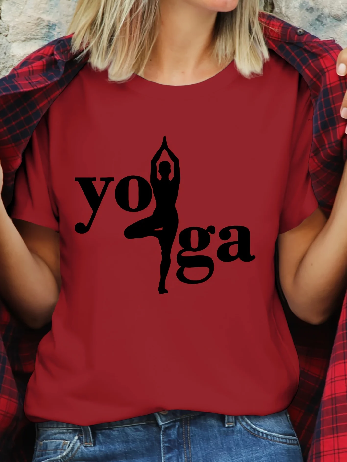 T-shirt à manches courtes pour femme avec inscription « yoga » et silhouette d'arbre, col rond imprimé, haut décontracté pour femme