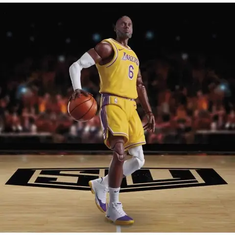8 best sales LeBron James-figur - №1