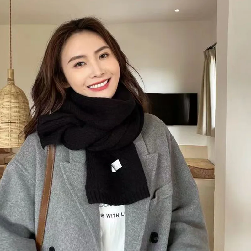 

2025New Knitted Scarf Women's Atmosphere Couple Warm Neck Protection Scarf