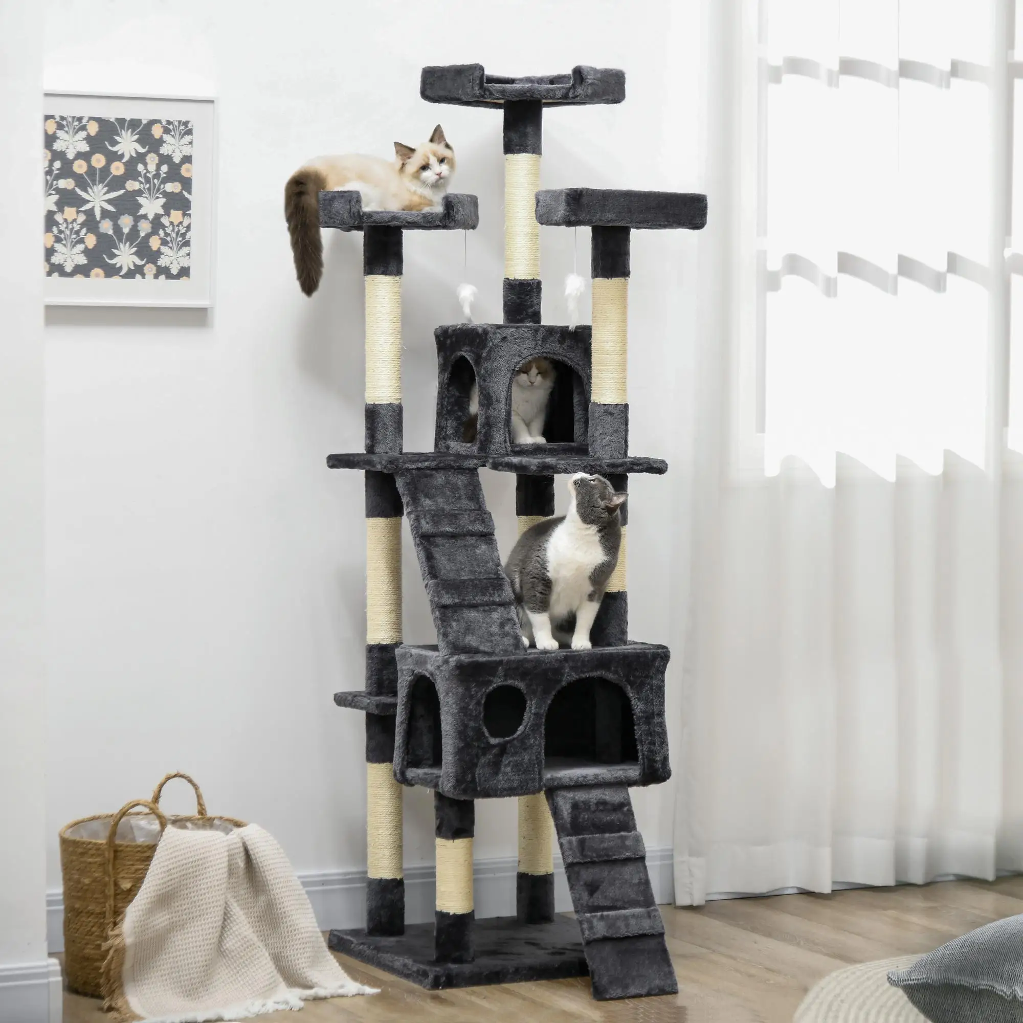 Arbre à chat PawHut 173 cm avec poteau en sisal, 2 niches, 3 jouets et 3 espaces de jeu en peluche grise