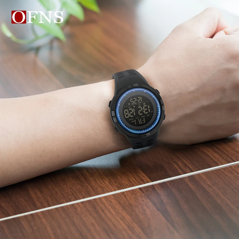 นาฬิกากีฬาของผู้ชายยอดนิยม ofns 50เมตรกันน้ำนาฬิกาทหารนาฬิกาแสดงตัวเลขชายนาฬิกาข้อมืออิเล็กทรอนิกส์แฟชั่นดิจิตอล LED หรูหรา
