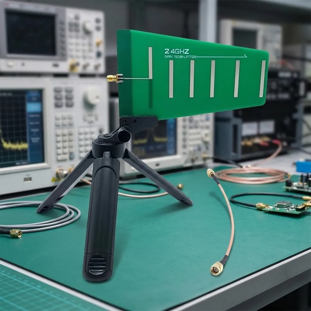 Long Range WiFi 13dBi Directional for antenna For Outdoor WiFi Setup High Gain 13dBi SMA-K Interface For WiFi Network Bridges