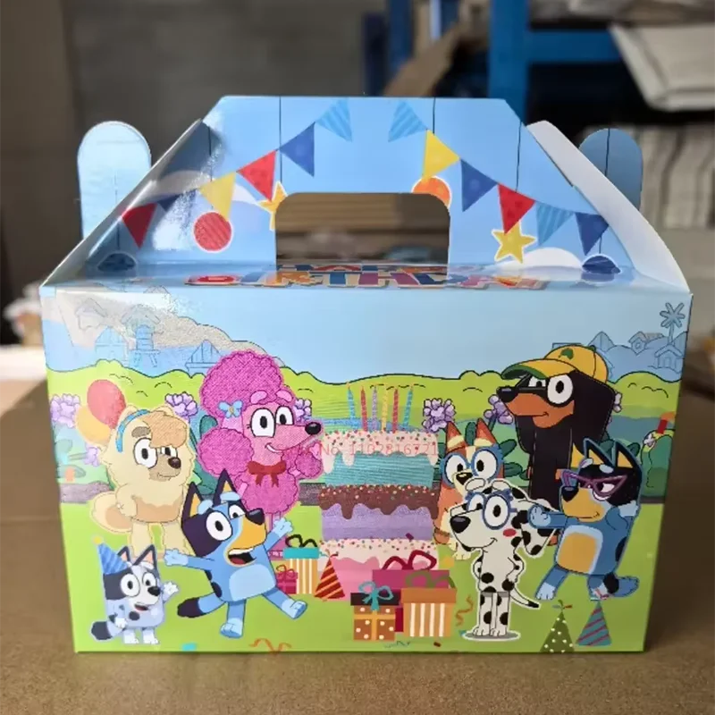 Bluey And His Family Gift Box Children Cartoon White Cardboard Portable Candy Gift Box Birthday Party Gift Portable Popcorn Box