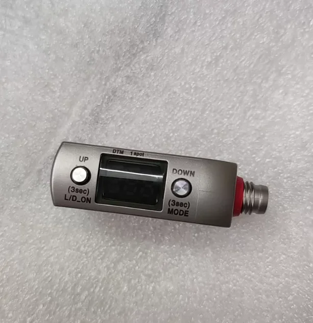 

New LR-ZH500CN sensor Original authentic In stock 1PCS