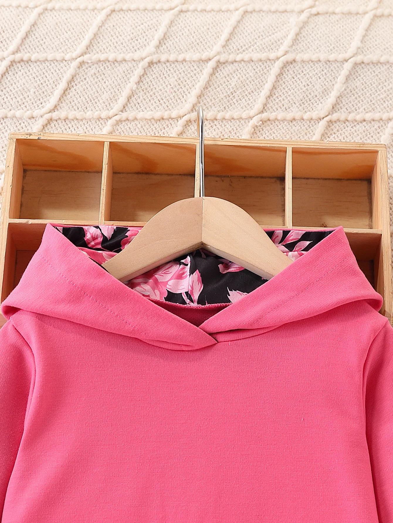 طقم مكون من قطعتين للفتيات، ملابس الربيع والخريف، بلوفر بغطاء للرأس أنيق مزين بالزهور + طقم سراويل طويلة، ملابس رياضية خارجية للفتيات الصغيرات للربيع والخريف #3