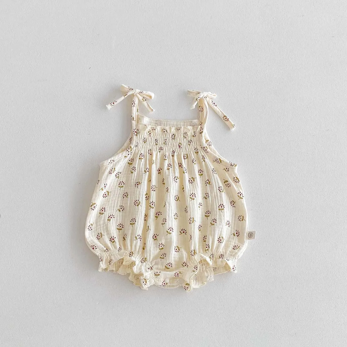 Summer baby clothes Korean thin floral sling bow triangle jumpsuit, sweet and cute baby jumpsuit, suitable for going out