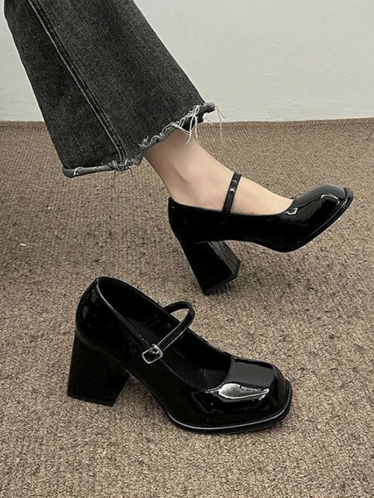 Mary Janes Vintage Black Sandals Woman Buckle Non-Slip Casual Medium Heels Office Ladies Solid Elegant Heels Korean 2023 Summer