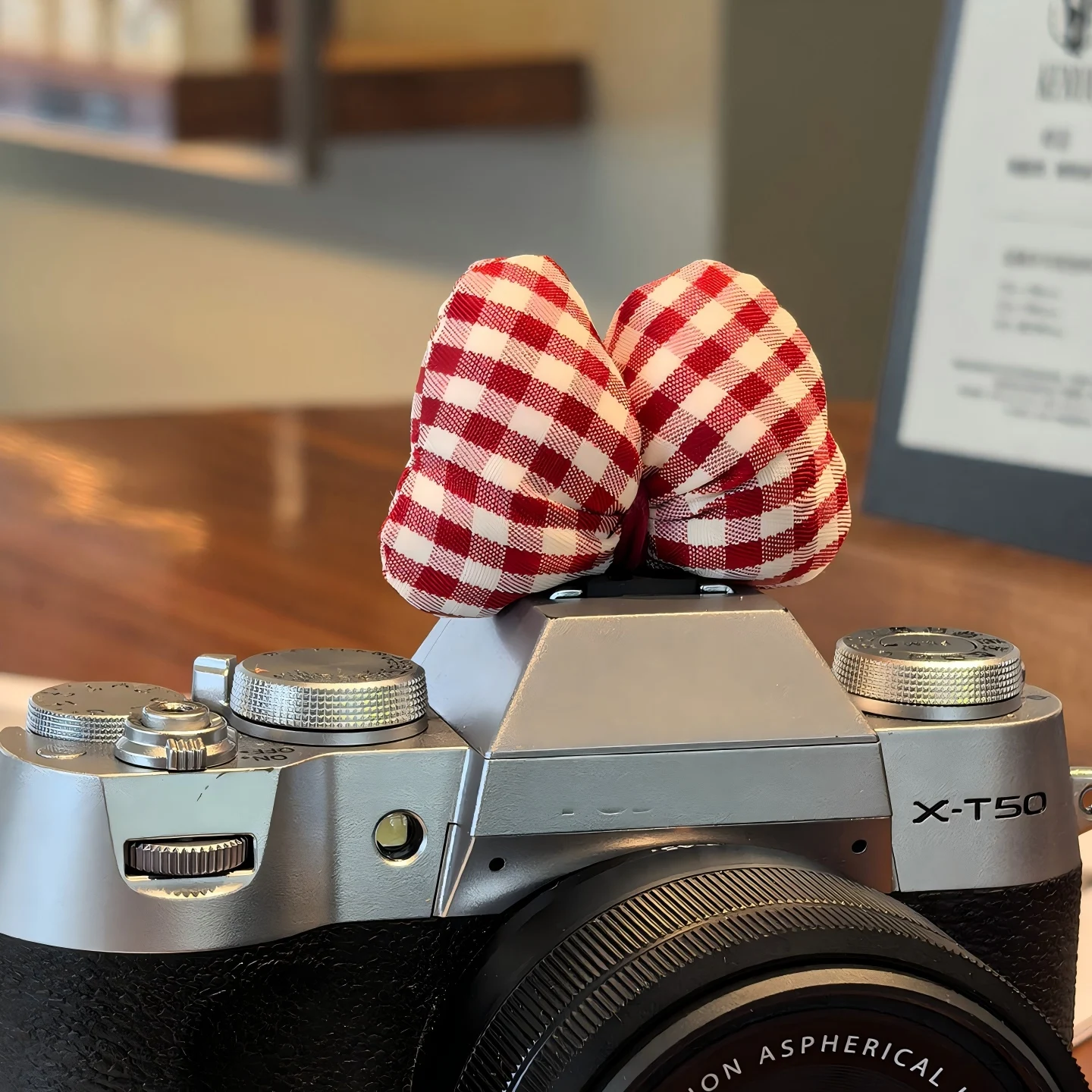 Bow Hot Shoe Cover, 3D Plaid Bowknot Camera Hot Shoe Cap, Kawaii Dustproof Snap-On For Canon Sony Nikon Fujifilm Girls Cute Gift