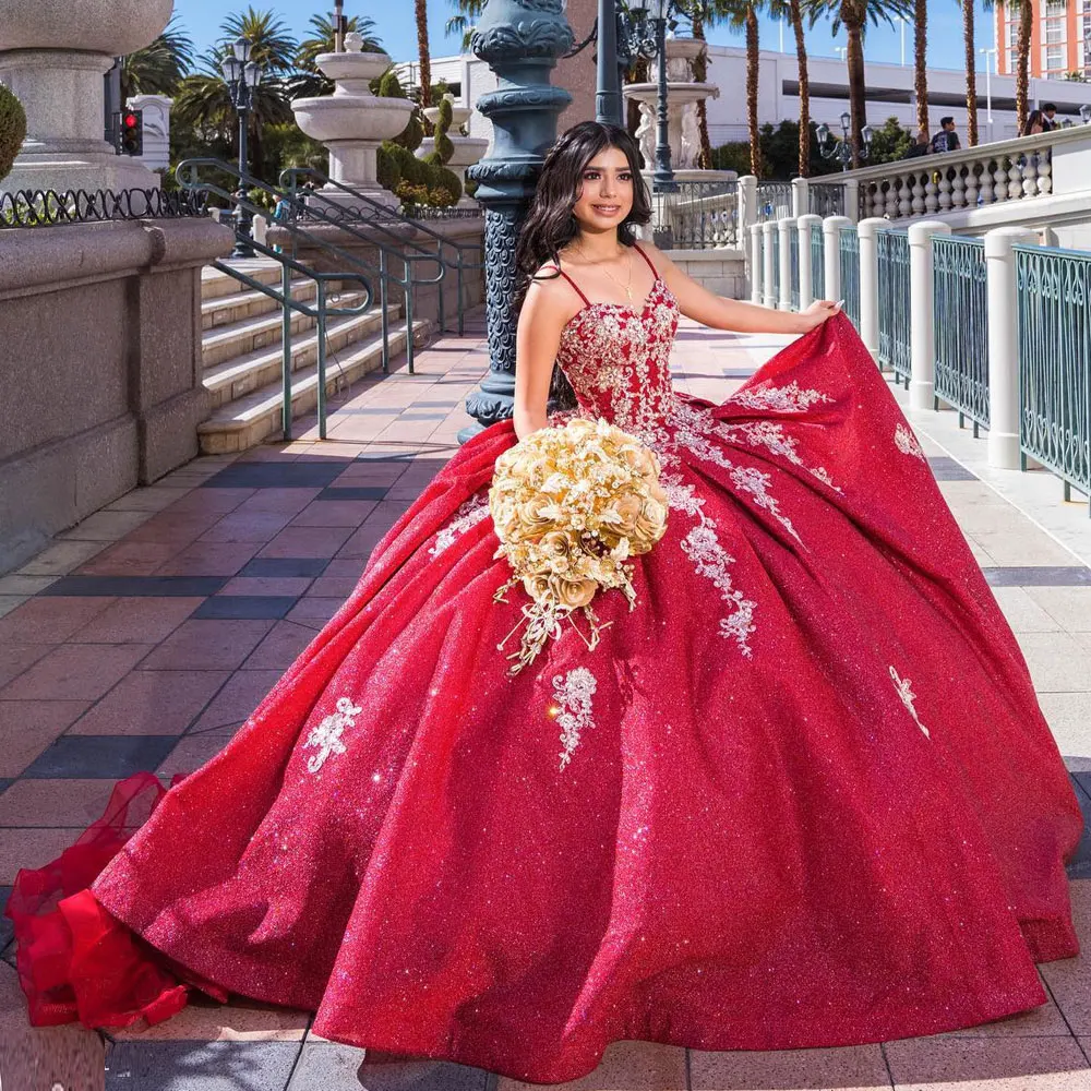 Customized Red Quinceanera Dresses 2025 Spaghetti Straps Ball Gown Princess Sweet 16 Dress Appliques Sequins Vestidos De 15 Años