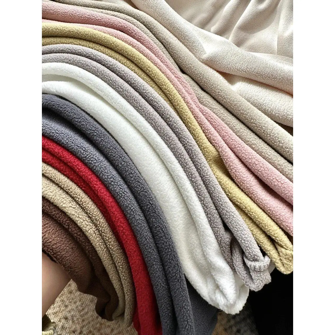 

Sakura Velvet Brued Base irt f High Collar Square Collar F2560 Women's Knitwear High Ne Winter Faion 3D Sle