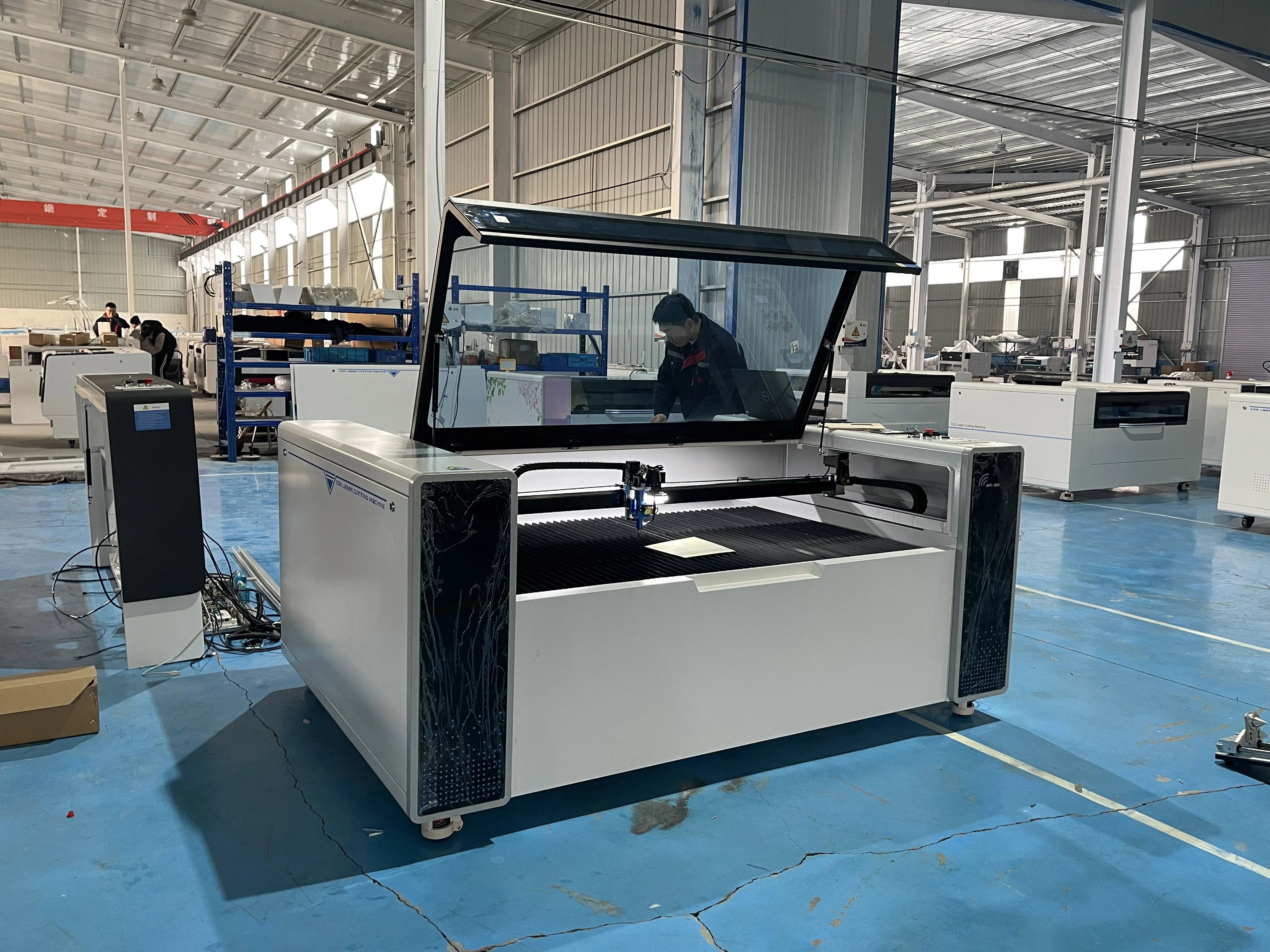 1390 CO2 Cnc Laser Cutting Machine for Fabric , Non-metal 1390 co2 laser / 100w mdf laser cutting machine