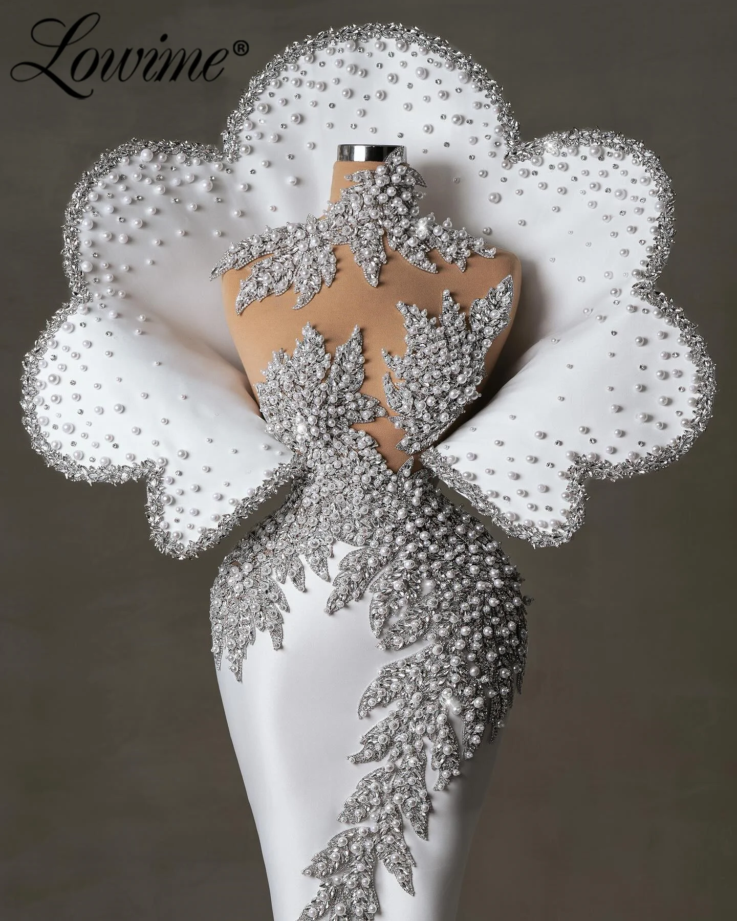 Robe de soirée arabe personnalisée en Satin perlé sirène robes de célébrité cristaux lourds perle longues robes de bal robes de soirée blanches