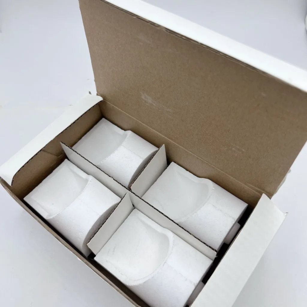 Ensemble de 4 croûtons en quartz de type capot pour laboratoire dentaire