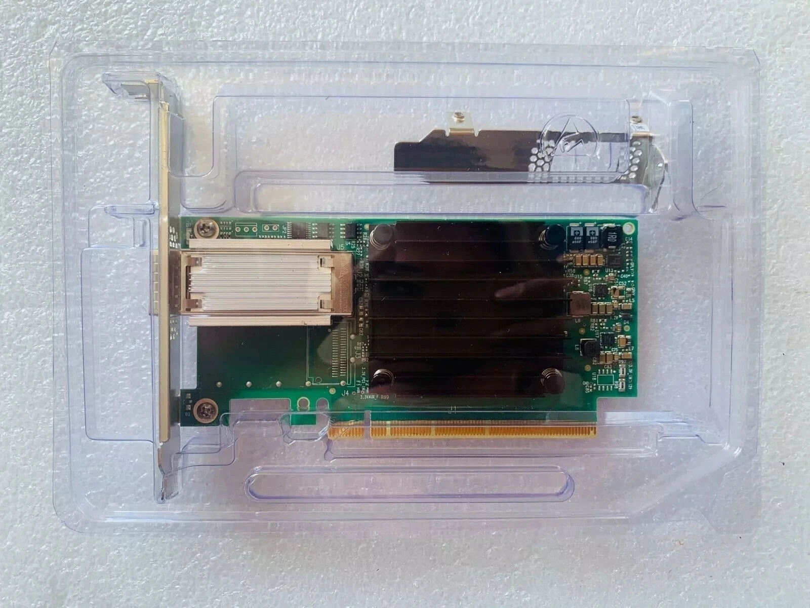 MCX515A-CCAT 멜라녹스 커넥트X-5 100GbE QSFP28 1포트 PCIe 어댑터 카드 CX515A