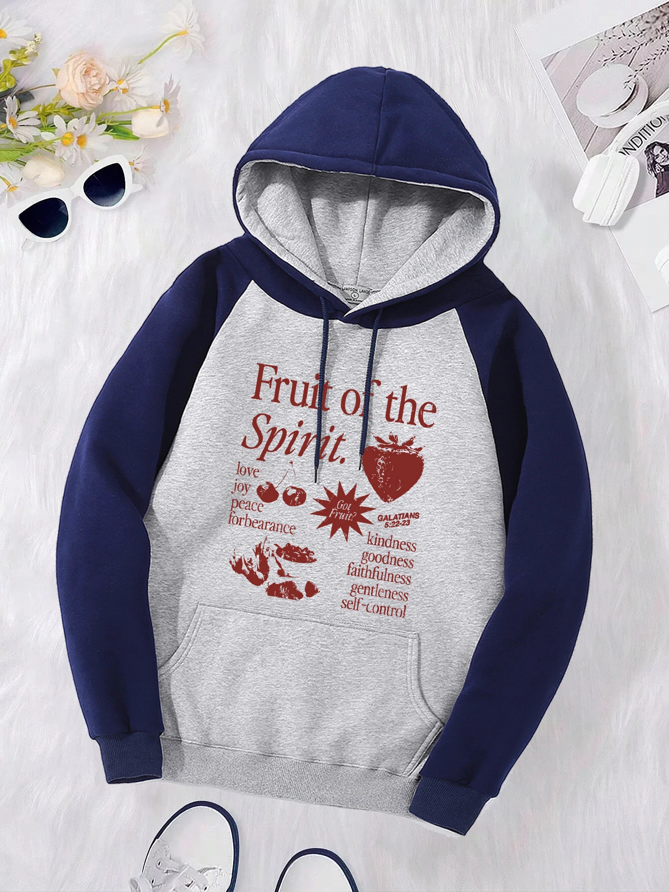 Fruit Of The Spirit Cherry Strawberry Pattern Women Raglan Hoodie Loose Casual Hoody Autumn Fleece Top Pocket Soft Streetwear