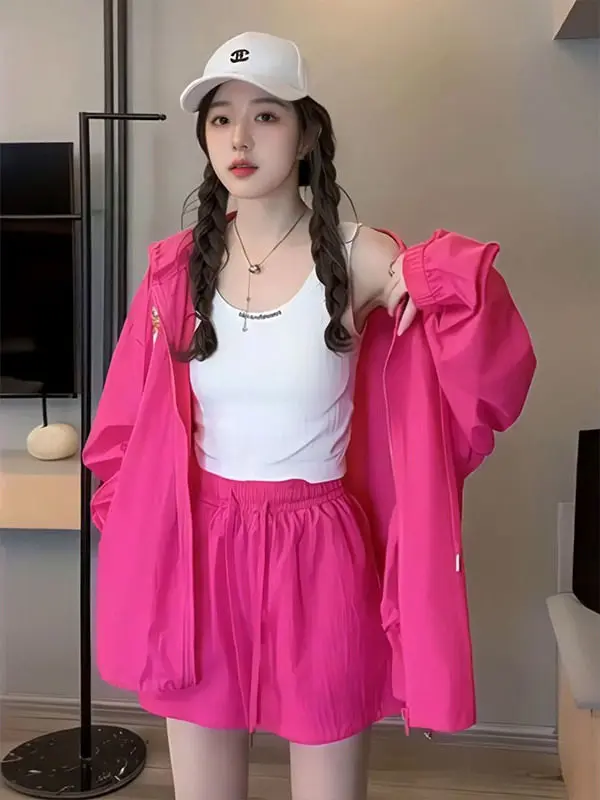 

plus Size 300 Pounds Pink Casual Sports Set Women Summer Hooded Sun Protection Wide Leg Shorts Two Piece Set Fashionable Ense...