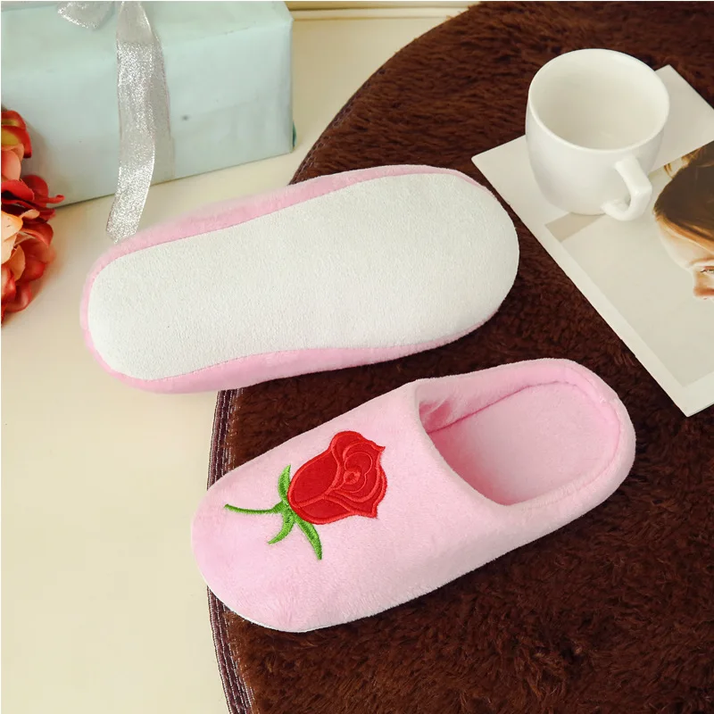 New Rose Soft Plush Cotton Cute Slippers Shoes Couple Unisex Emborider Floor Indoor Home Furry Slippers Women Shoes for Bedroom