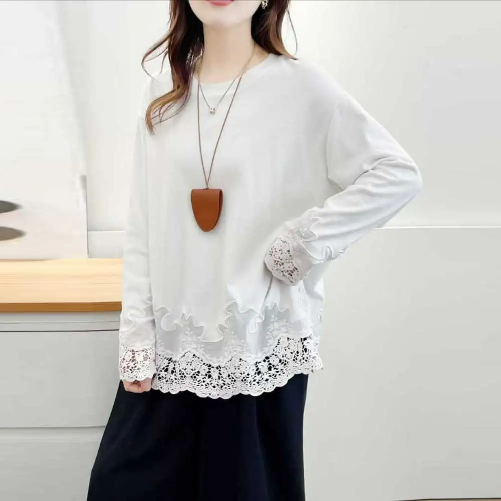 

Japanese Sweet Mori Girl Solid Color Embroidery Hollow Out Cotton T-Shirts Women Autumn O-Neck Long Sleeve Casual Loose T-Shirts