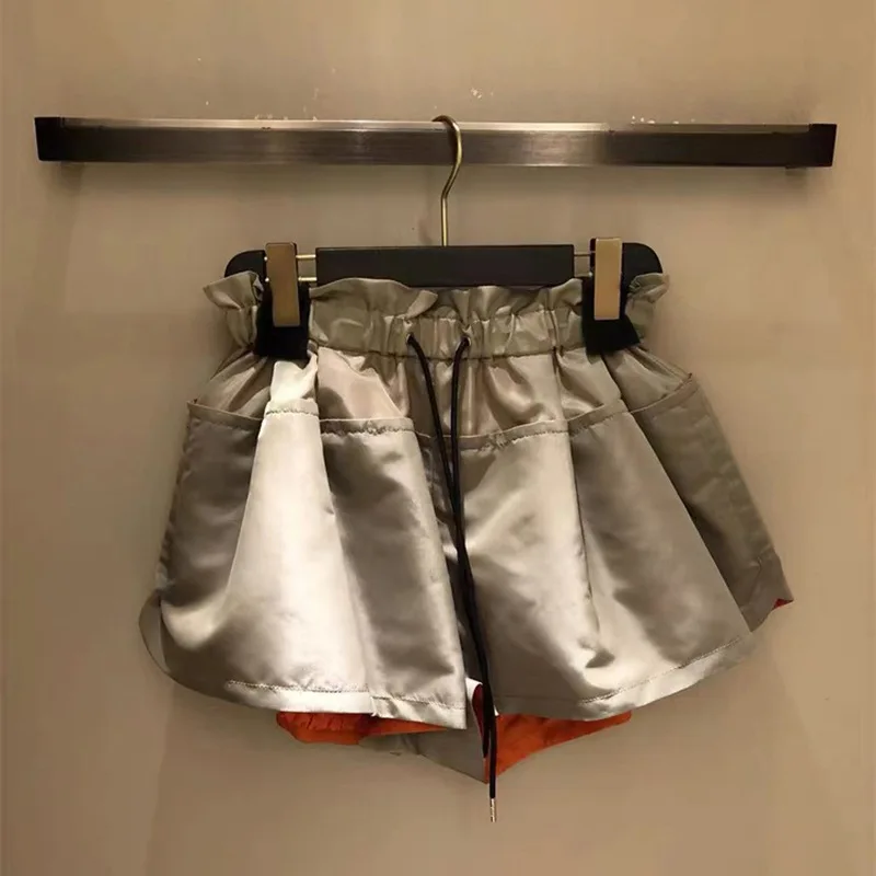 Niche 2025 spring and summer new fashion casual elastic waist shorts women