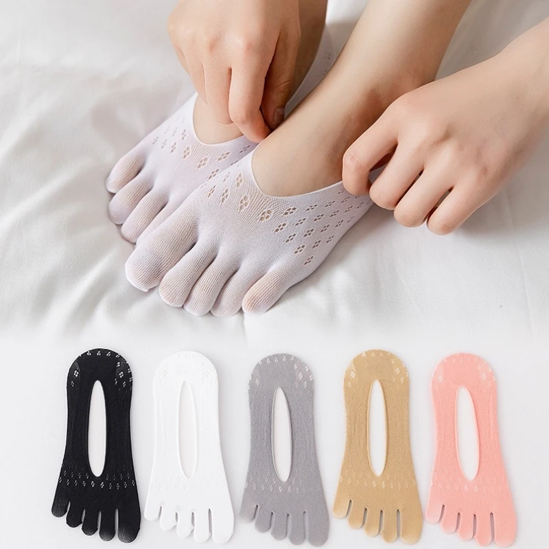 

3 Pairs Toe Stockings for Women Anti-slip Sweat-absorbing Socks With Fingers Silicone Non-slip Boat Socks