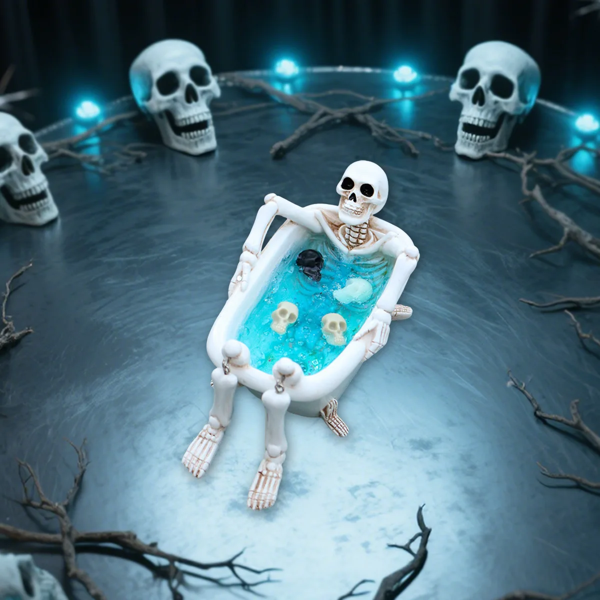 

‌Skull Bathtub Planter with Drainage - Spooky Halloween Decor for Indoor & Outdoor‌