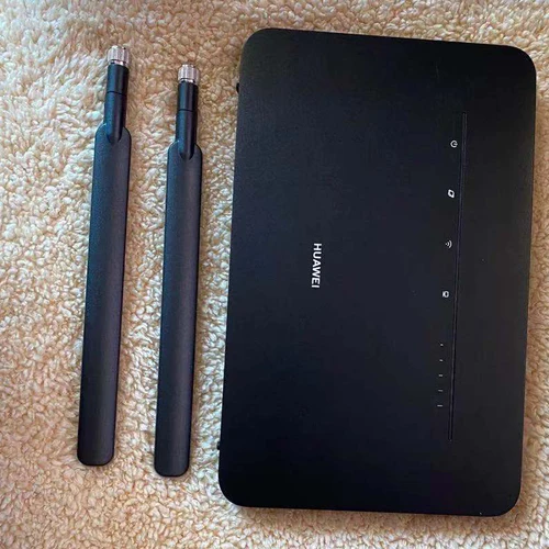 Imagen 2 del producto HUAWEI-Router B535 B535-232 4G 3 Pro, LTE, 300Mbps, SMA + antena par