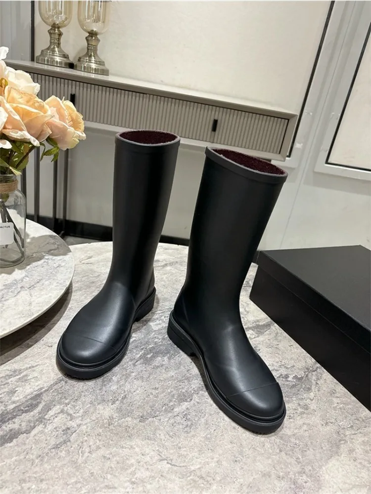 New Arrival Women Rain Boots Seamless Chunky-Soled Mid-Heel Mid-Calf Waterproof All-Season Rain Shoes