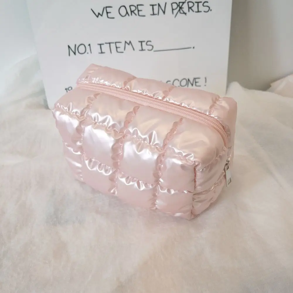 Y2K Aesthetic Checkered Makeup Pouch Bag Pillowy Softness Water-Resistant Puffy Cosmetic Bag Large Capacity Quilted Easy Clean