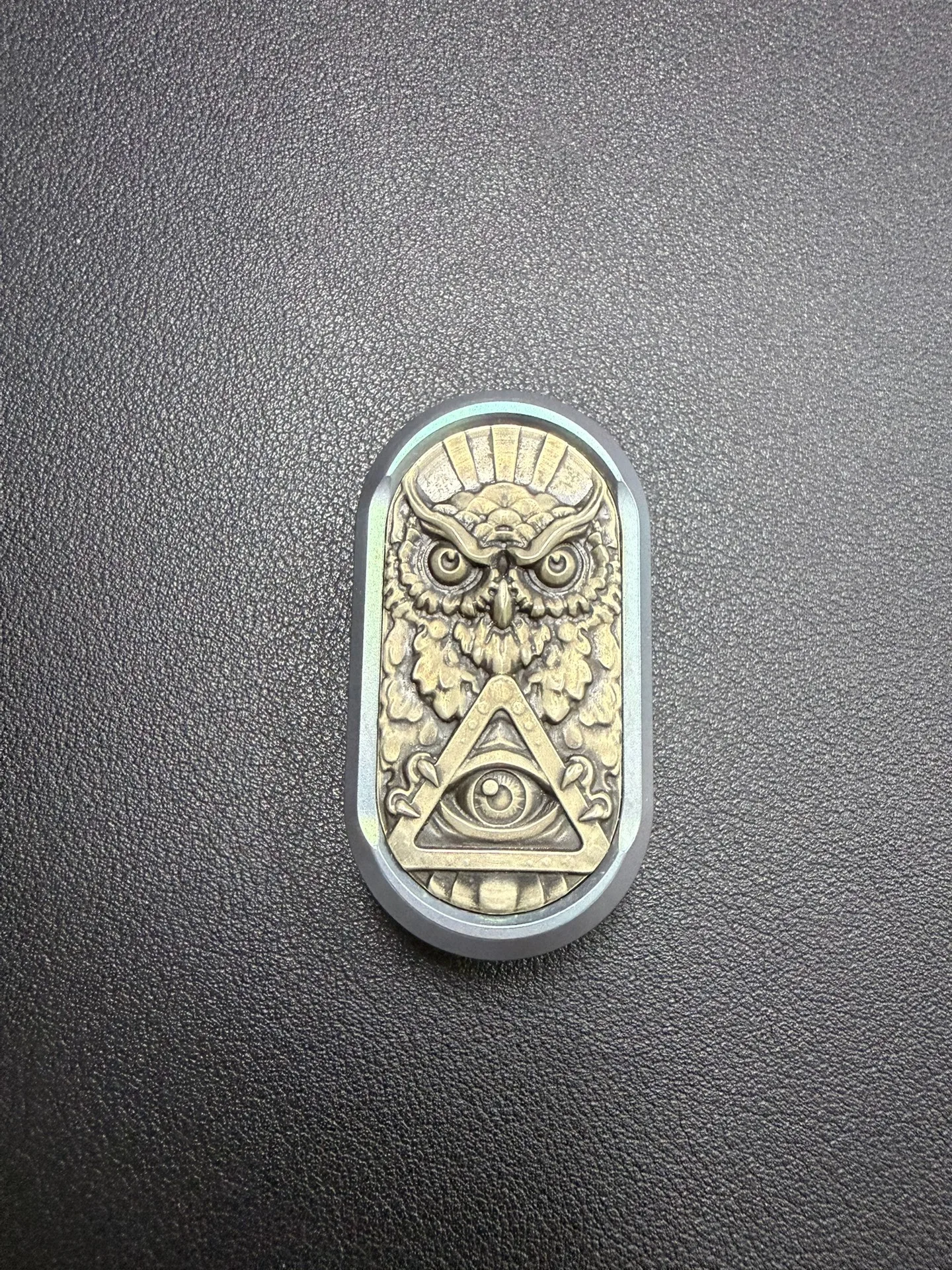 TK Titanium Owl TK4.5 Titanium Power Eye Mechanical Rotation Magnetic Push Card