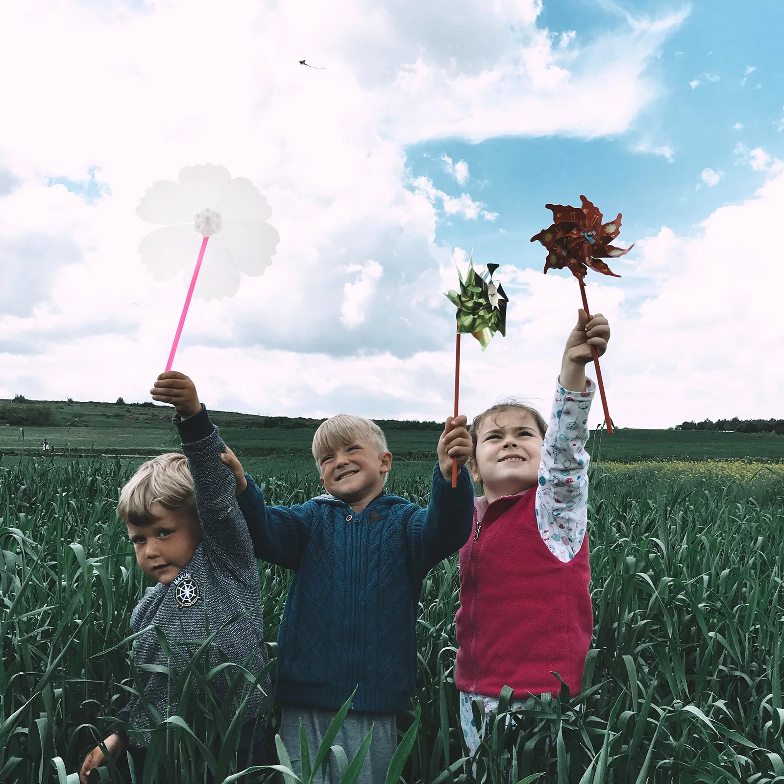 

6Pcs DIY Blank Plastic Pinwheel Windmill Rotatable Decorative Outdoor Garden Yard Balcony Painting Wind Set for