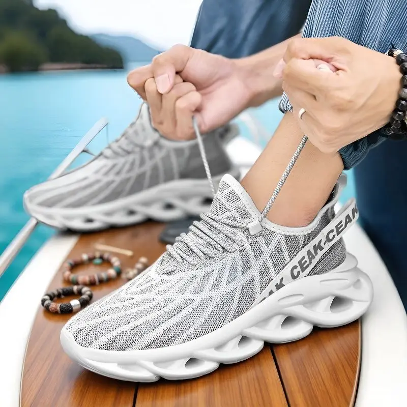 

Новые модные мужские кроссовки для бега, повседневная обувь, простой и стильный дизайн, высокое качество, универсальные для ежедневного использования, для активного отдыха и спорта.