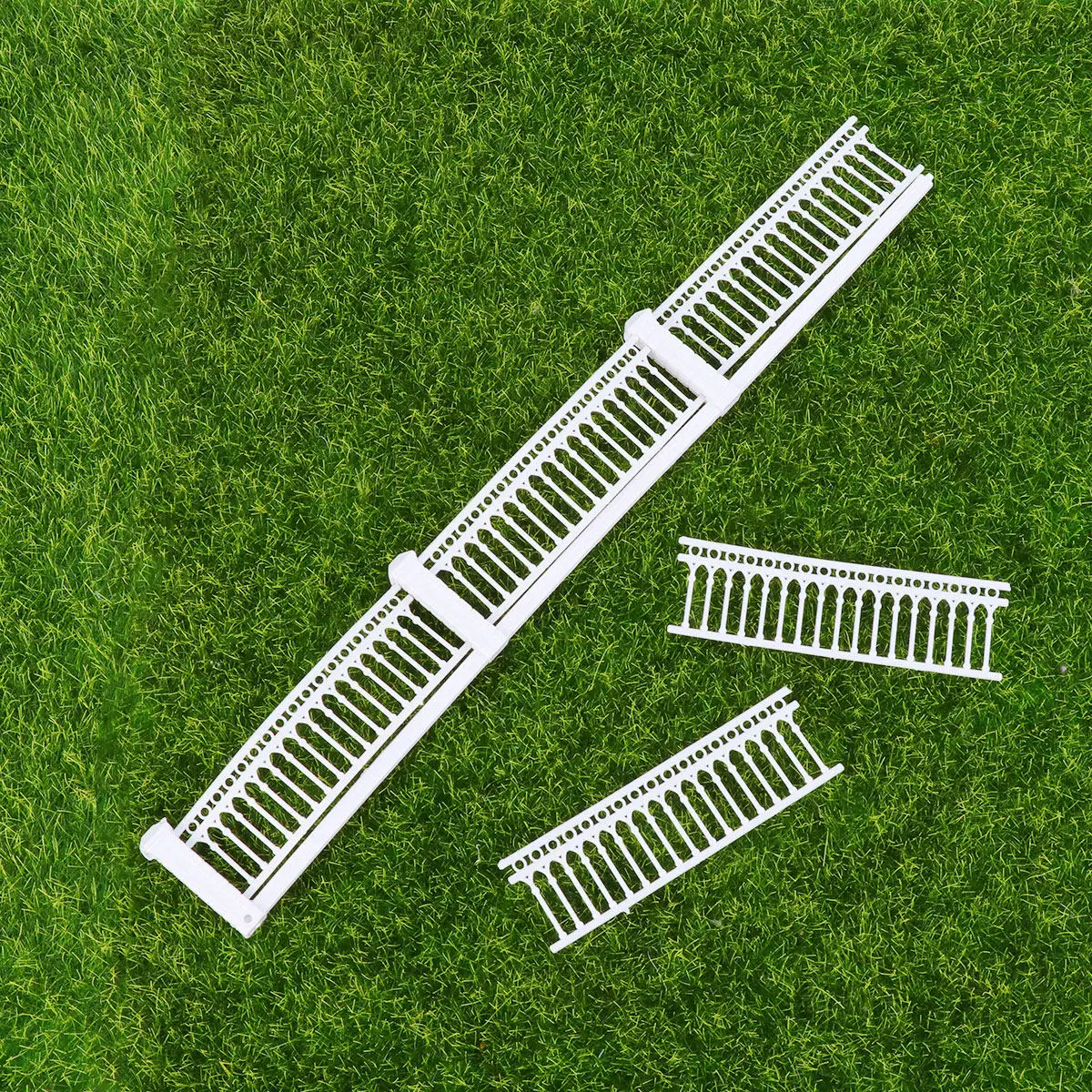 

1M Elegant Fence for Garden Sand Table Home Decor Office Hotel DIY Landscaping Detailed Workmanship Sturdy Fencing