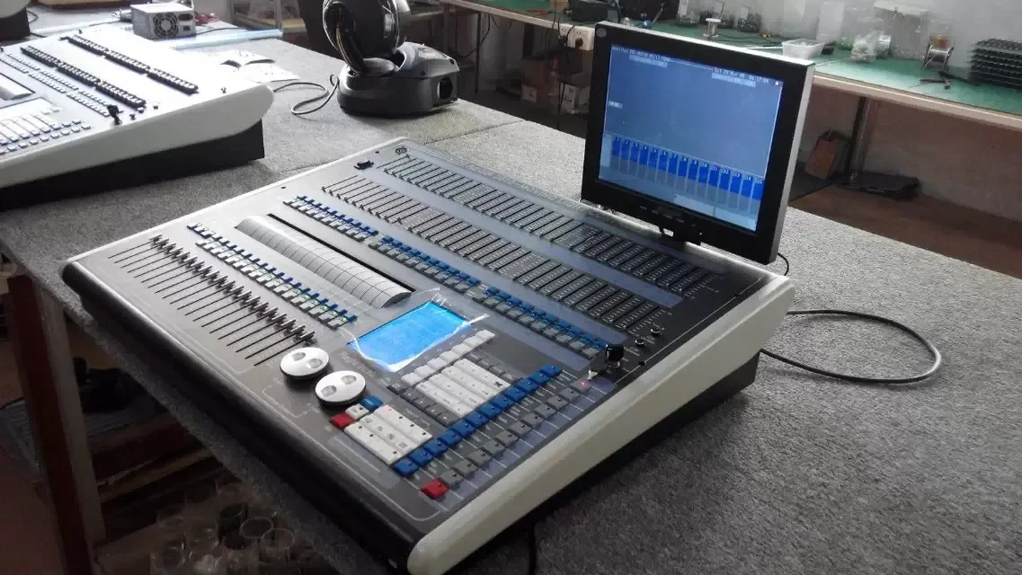 

Самая продаваемая консоль King Kong 1024, 2048, световая шоу-бар, жемчужная консоль, консоль переключателя сценических световых эффектов