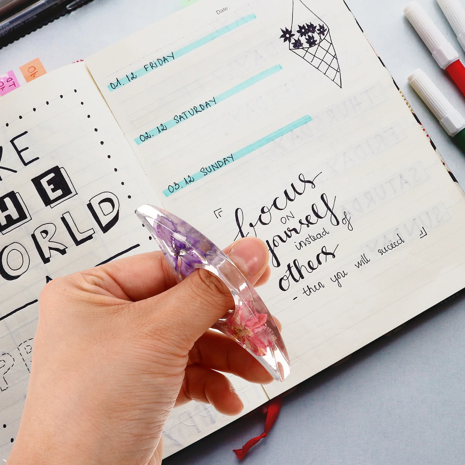 

Cow Horn Ring Bookmark Resin Dried Flower Thumb Page Holder For Reading Book Lover Accessories Teachers Gift Bookclip Finger