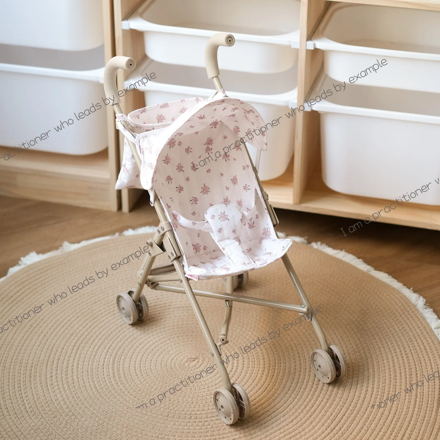 

Nordic Korea INS style high-end bear doll trolley