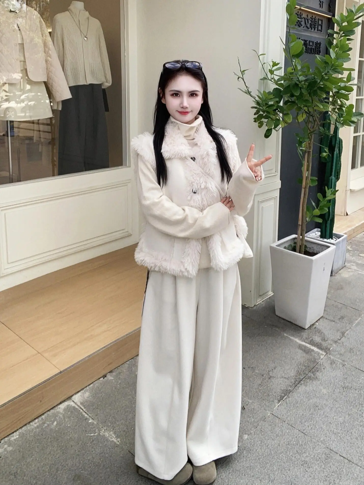 Faionable Colletto per bambola Gilet in pelle di pelliccia pelosa Senso del design autunno inverno da donna con top Bapa largo piccolo diagonale