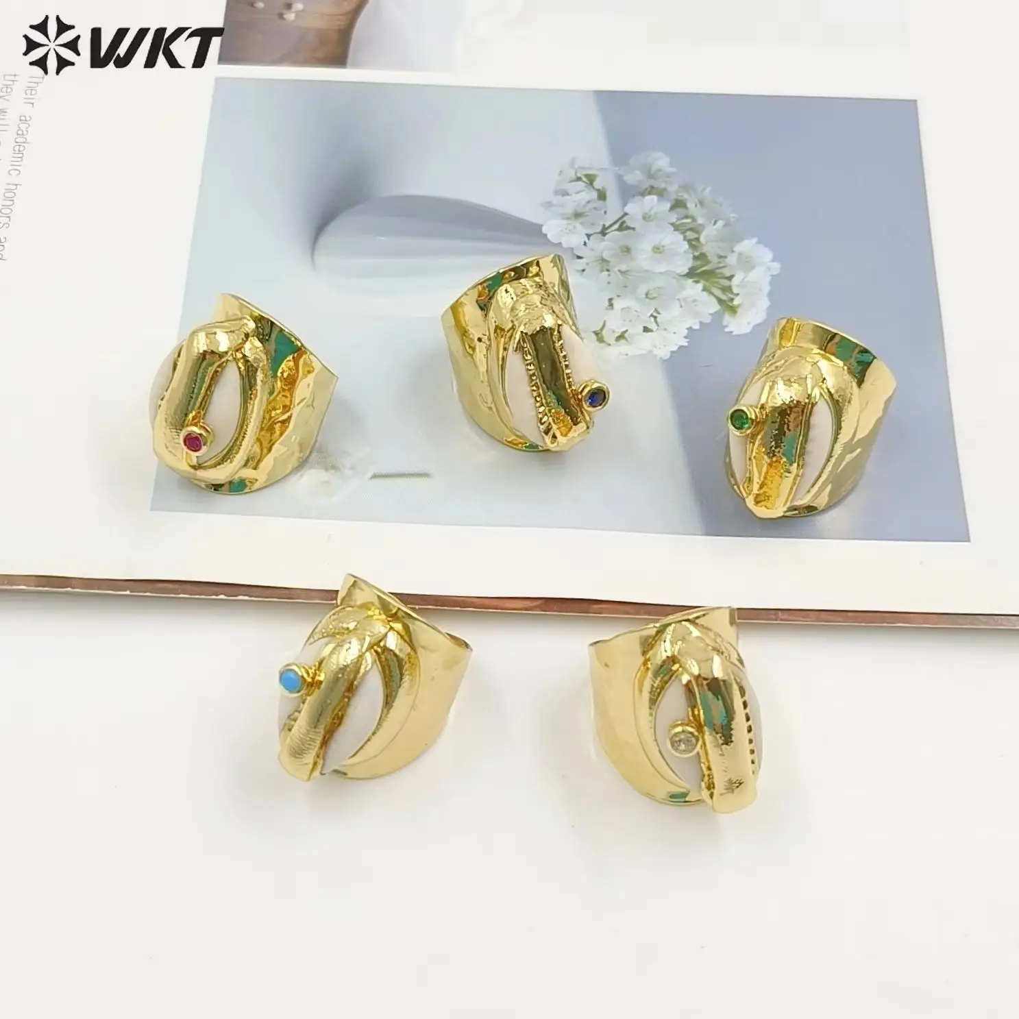 

WT-R335 Классический стиль, горячая распродажа, подвески в виде ракушки каури с цветным цирконом, латунное кольцо для пары, украшенное в стиле ретро