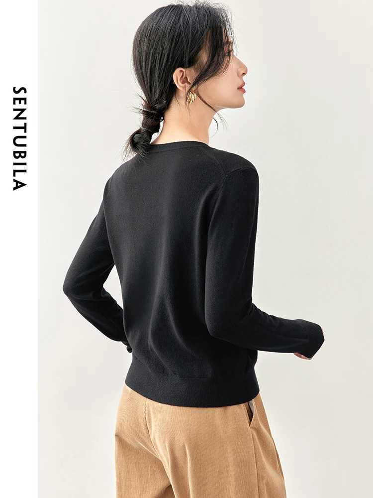 SENTUBILA Comfort Knitted Pullover for Women 2024 Autumn Commute Round Collar Long Sleeve Solid Basic Knitwear W43H56574