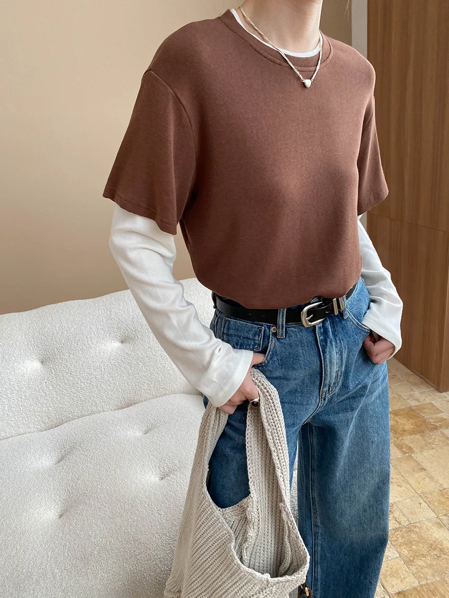 

Женская футболка весны и осени 2025 года, многослойная двухсекционная футболка с круглым вырезом и длинными рукавами, нижняя рубашка