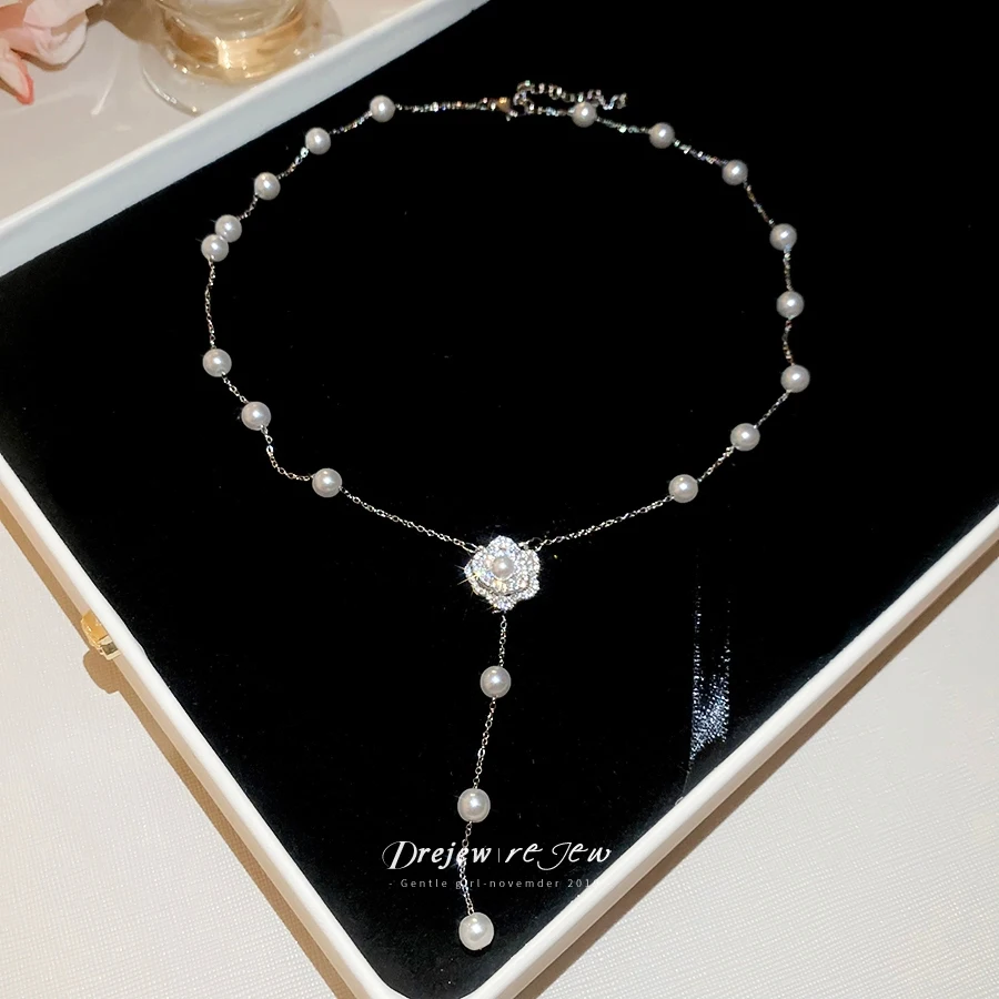 DREJEW French Retro Super Flash Zircon Flower Imitation Pearl Necklace Female Princess Clavicle Chain Design Niche Accessories