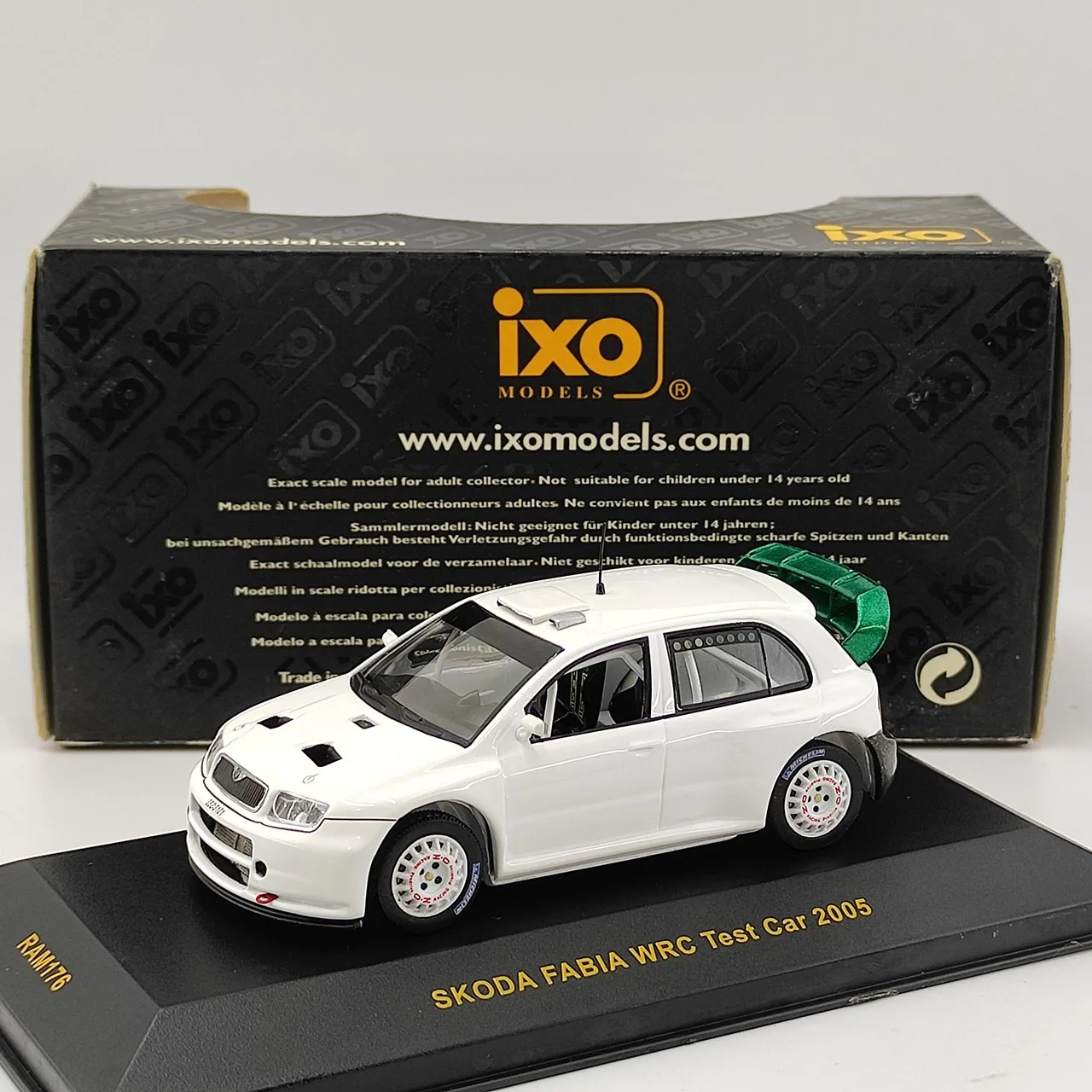 Diecast IXO 1:43 Scale Skoda Fabia WRC Test 2005 Alloy Car Model Collectible Toy Gift Souvenir Display Ornament