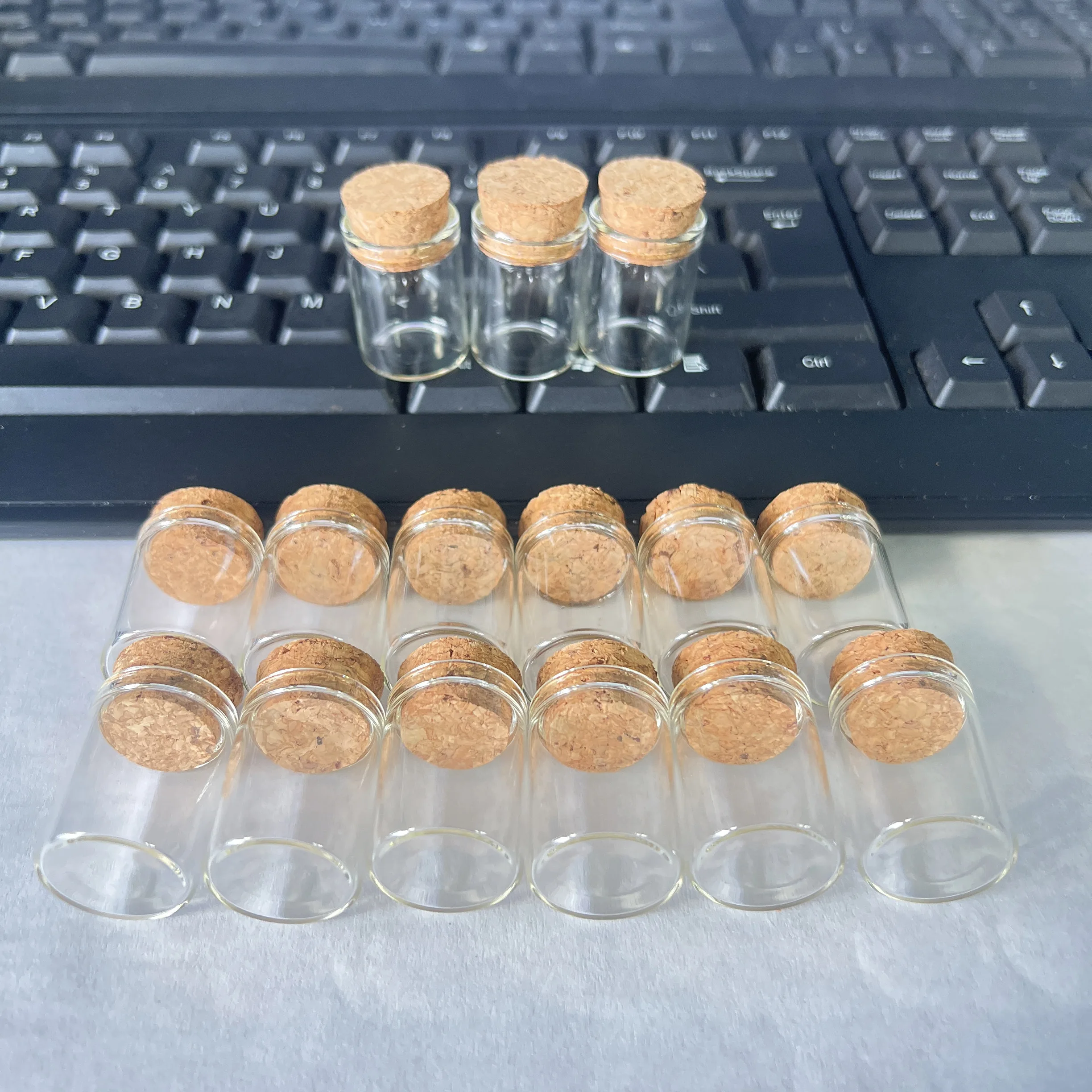 50/100 pcs/lot 5ml Small Glass Bottle 22×30mm Glass Jars Test Tube Cork Stopper Mini Spice Container DIY Vials Tiny Bottles