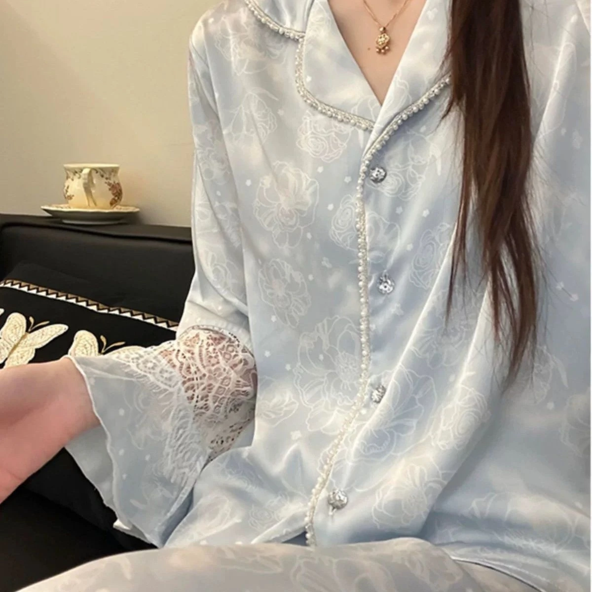 

Female Pajamas Sleepwear 2PCS Set Fashion Bead Lace Home Clothing Trouser Suits Luxury Silky Satin Spring New Loose Lounge Wear