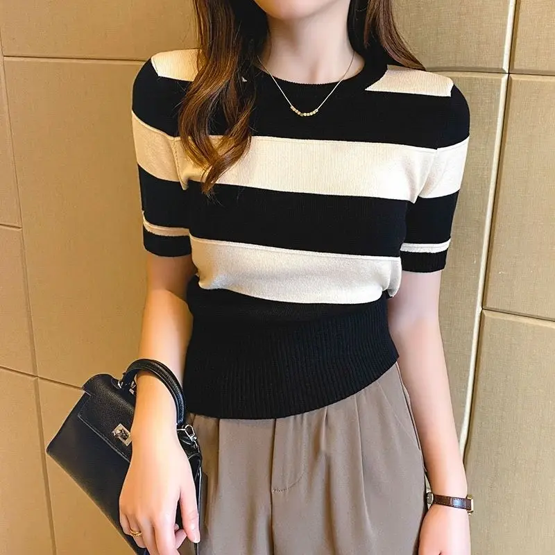 

Summer New Striped Top Thin Round Neck Knitted Slim Fit Short Sleeved T-shirt For Women's Fashion Short Top