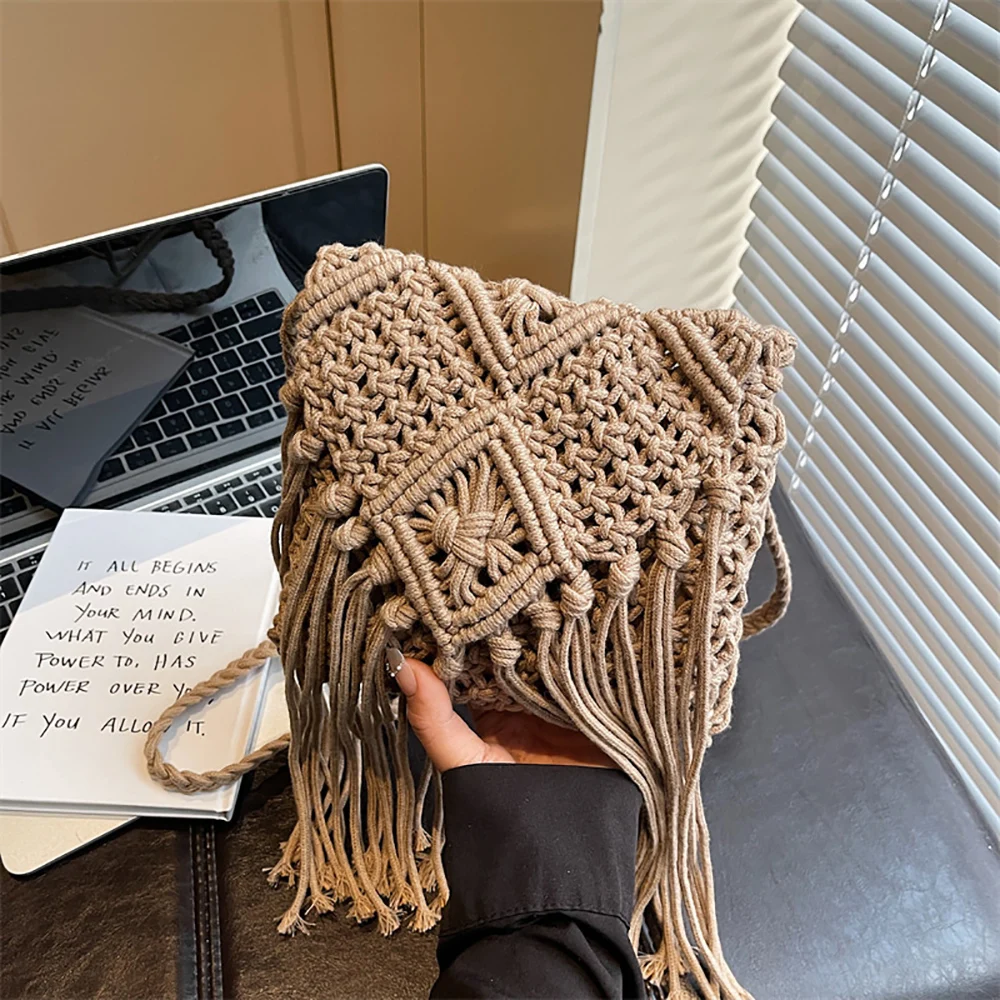 

Женская весенне-летняя плетеная сумка через плечо с кисточками в корейском стиле, ажурная сумка на одно плечо, пляжная сумка-мессенджер для отпуска